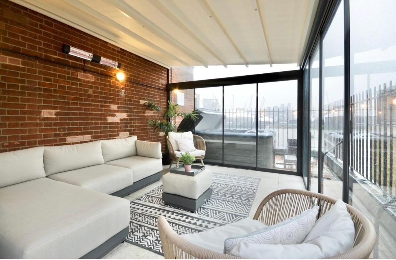 3 X Bedroom Riverside Flat With Hot Tub On Roof Terrace Лондон Екстериор снимка